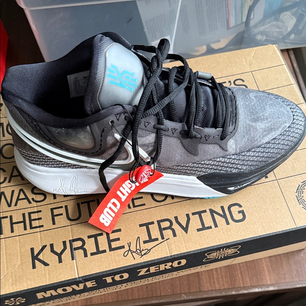 Nike Kyrie Irving Shoes